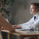 Ovaj članak daje opšte informacije i smernice kada je u pitanju klinička depresija i različite načine lečenja ovog poremećaja.