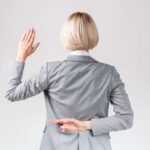 obmana, laž, kako prepoznati laž, psihologija obmane, iskrenost, istina, govor tela